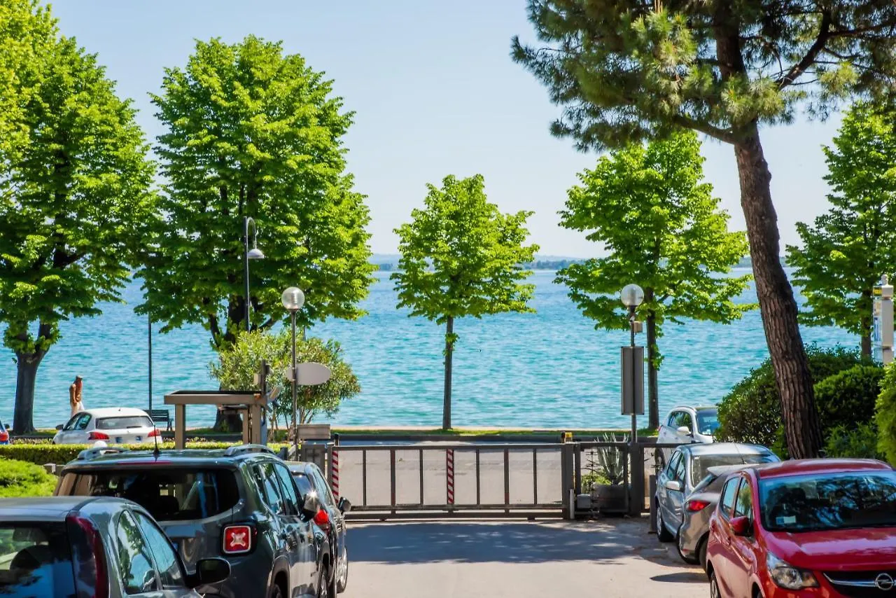 Marialuisa'S Home - Le Rive Del Lago Desenzano del Garda