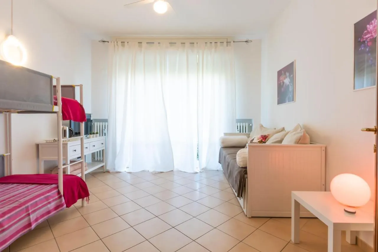 Apartament Marialuisa'S Home - Le Rive Del Lago Desenzano del Garda Włochy